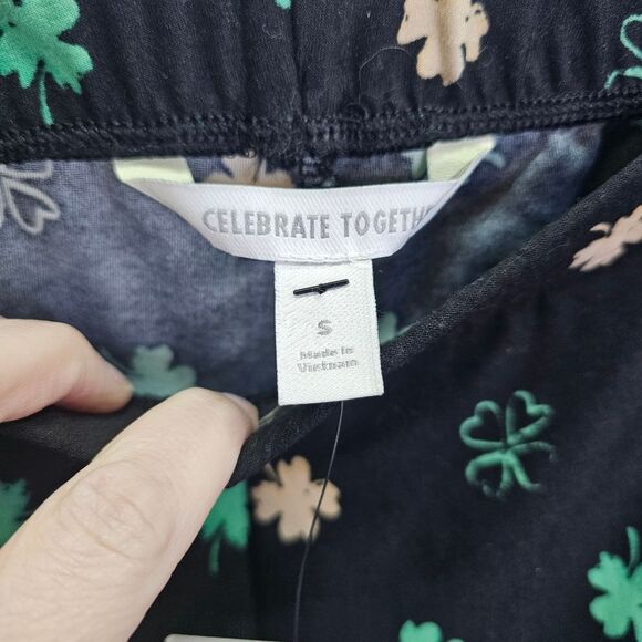 Celebrate Together Black St. Patrick's Day Shamrock Leggings Size Smal - Picture 4 of 9